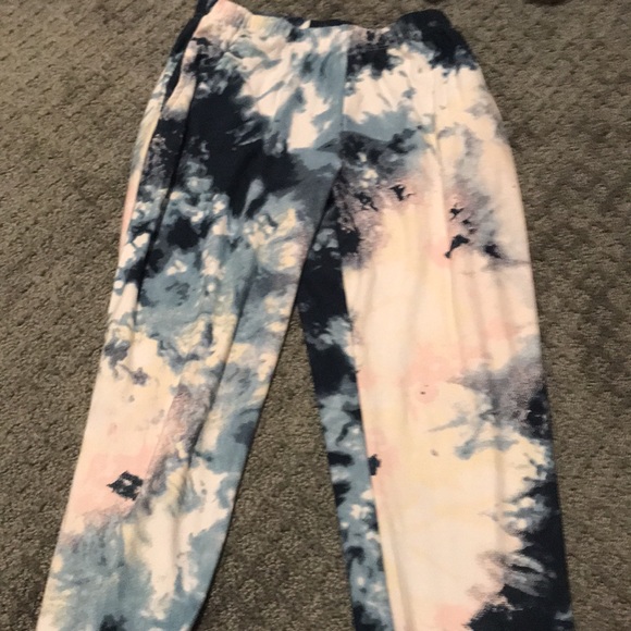 Pj set - Picture 2 of 2